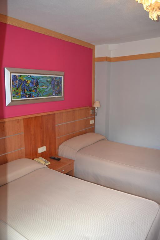 Hostal Don Juan I Alcala de Henares Bilik gambar
